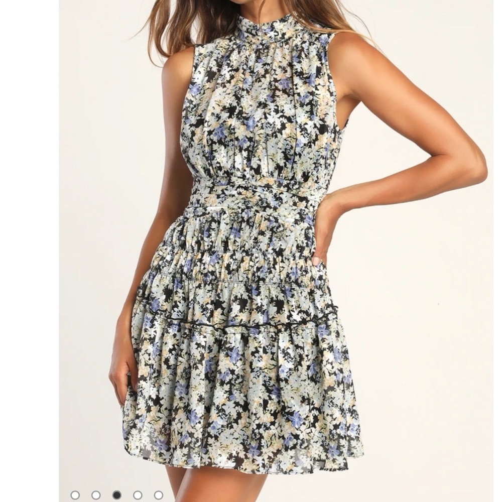 Reflecting Radiance Black Floral Tiered
Mock Neck Mini Dress Size S